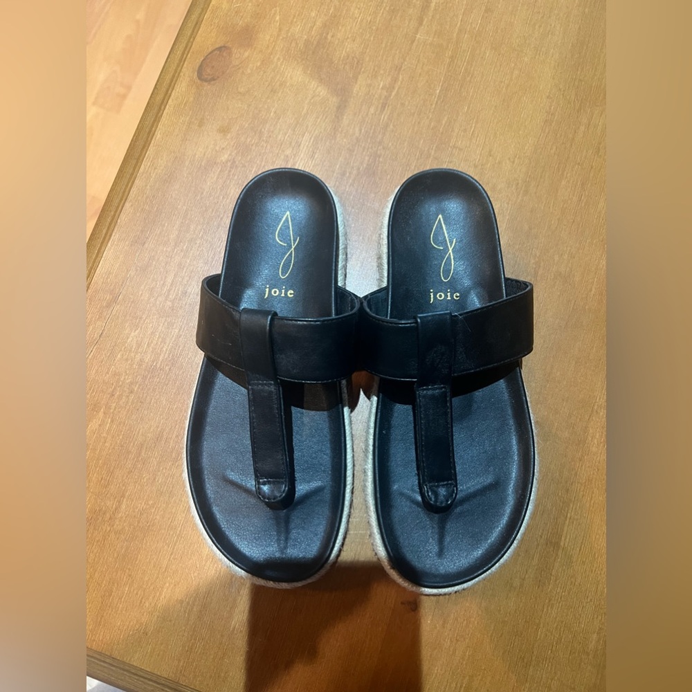 Black sandals